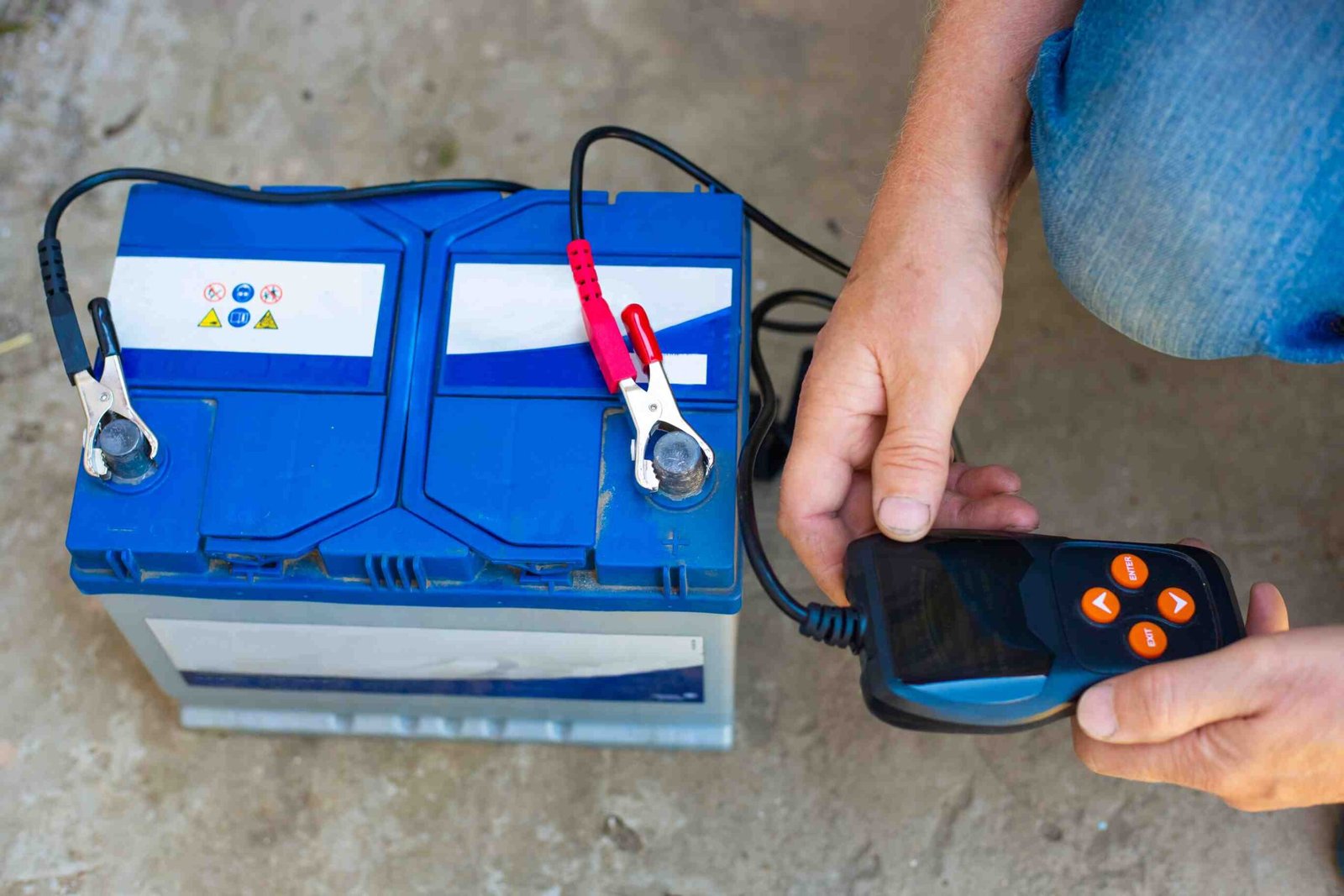 Timely battery service to extend the life of car battery