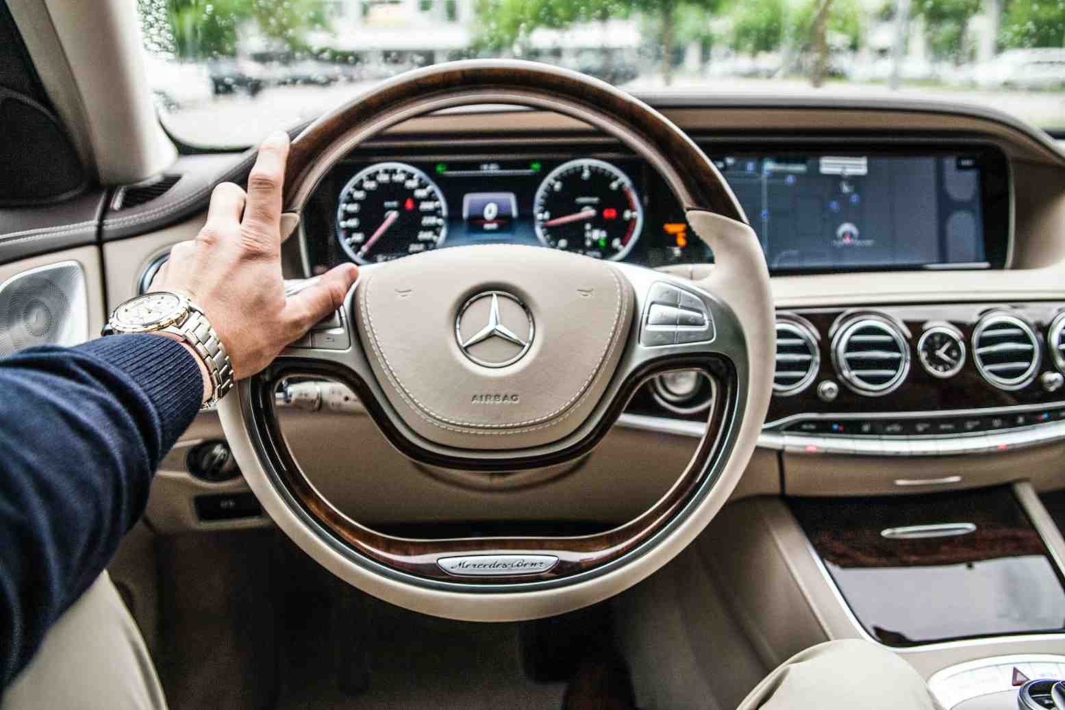 Mercedes - renting a car vs buying a car in Dubai
